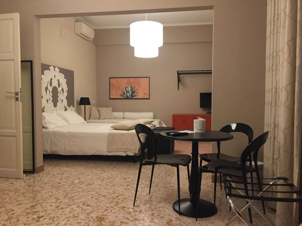 Due Cani Apartment Palermo Dış mekan fotoğraf